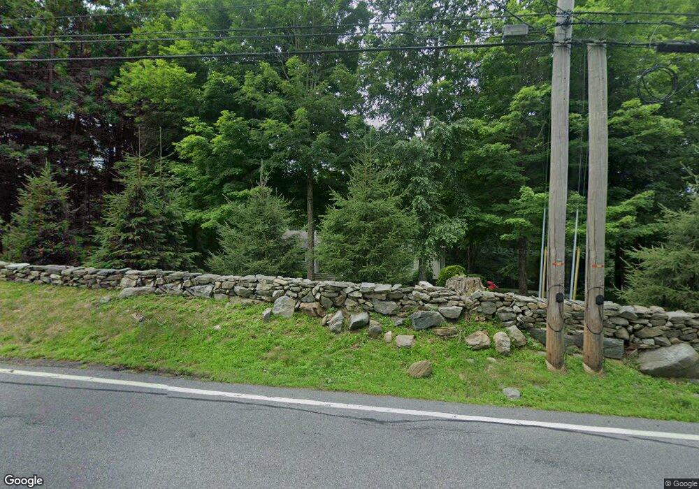 714 Bedford Rd, Mount Kisco, NY 10549 - photo 1