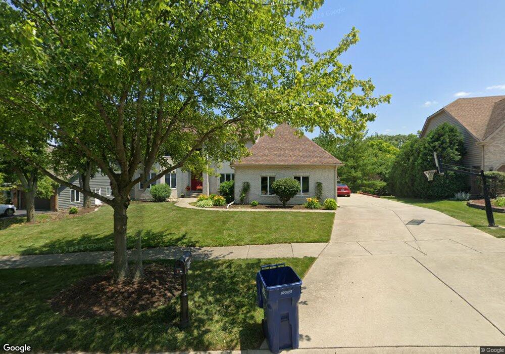 2045 Mustang Dr, Naperville, IL 60565 - photo 1