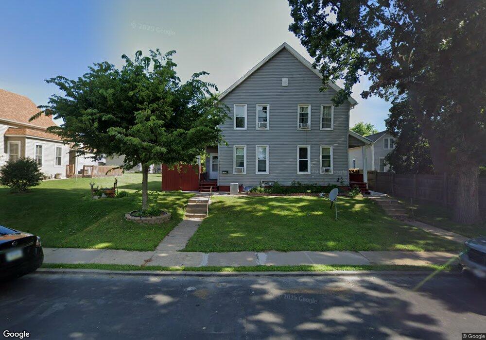 1424 W 12th St, Davenport, IA 52804 - photo 1
