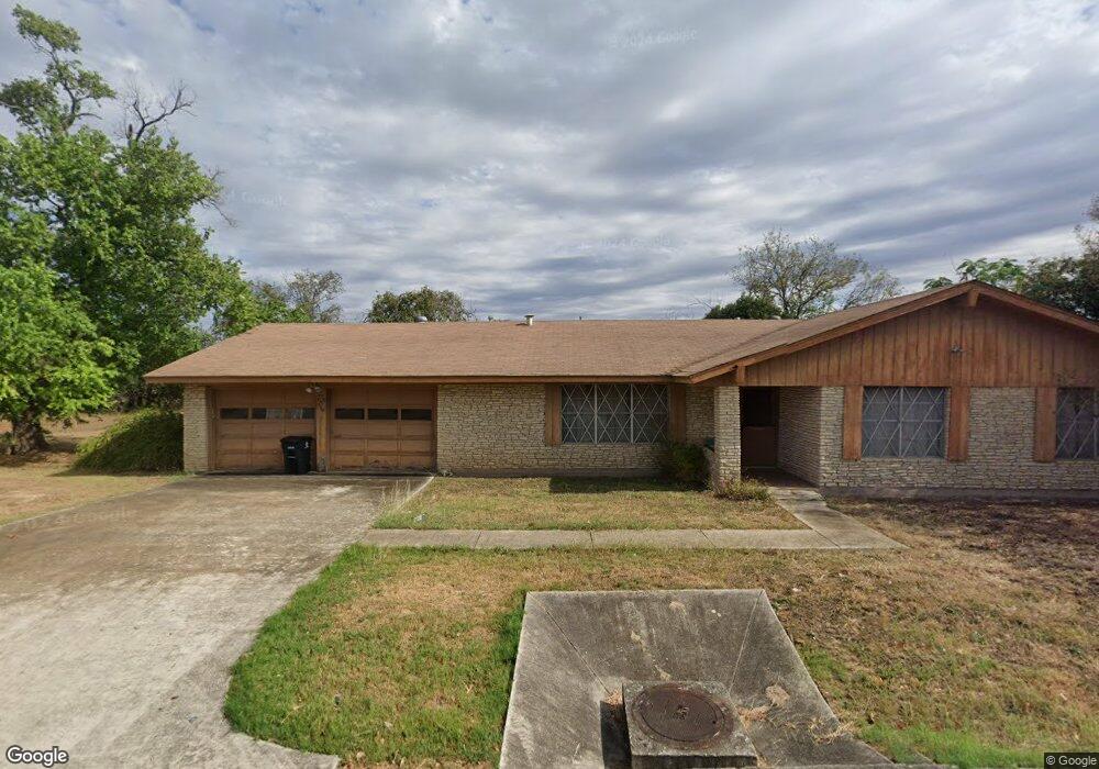 678 Gruene Rd, New Braunfels, TX 78130 - photo 1