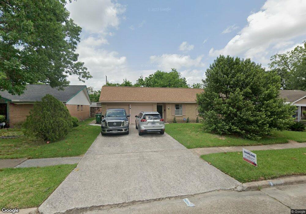 7611 Sterlingshire St, Houston, TX 77016 - photo 1