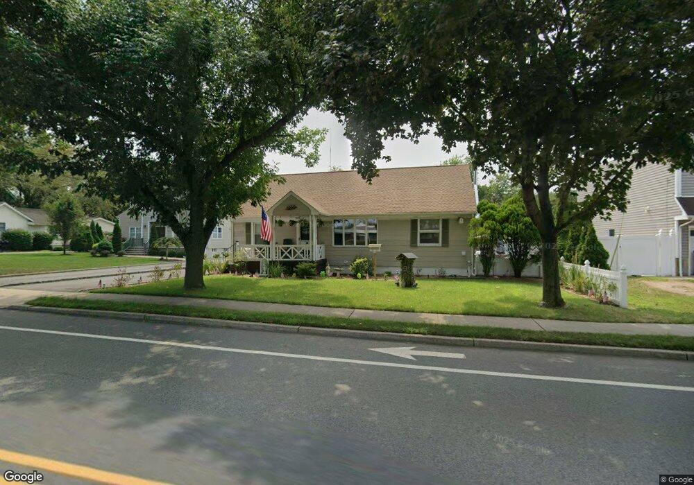 246 W Midland Ave, Paramus, NJ 07652 - photo 1