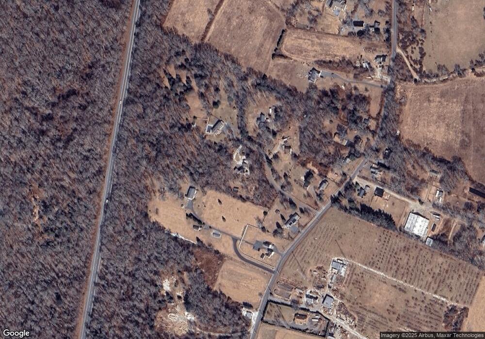 567A Drift Rd, Westport, MA 02790 - photo 1