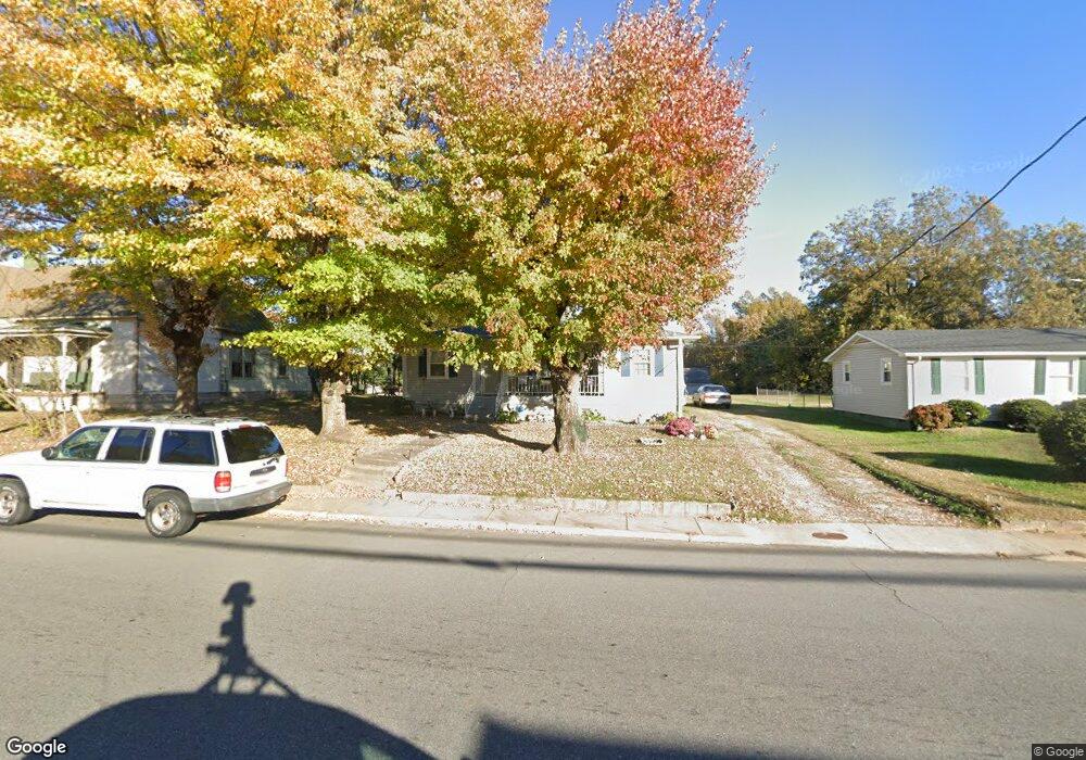 603 Barnes St, Reidsville, NC 27320 - photo 1