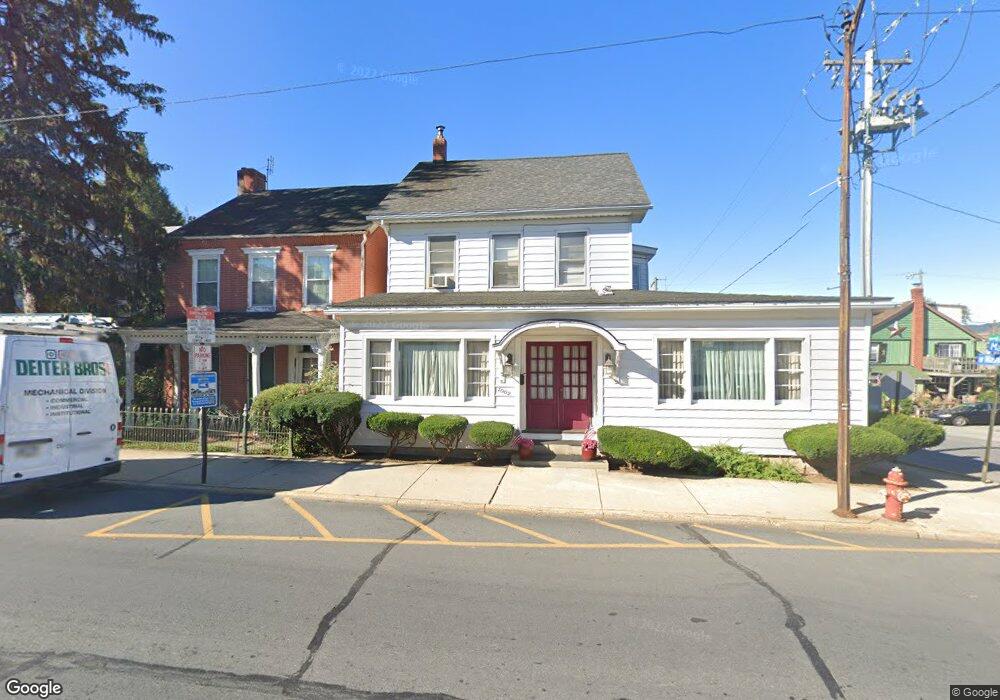 1002 Main St, Slatington, PA 18080 - photo 1