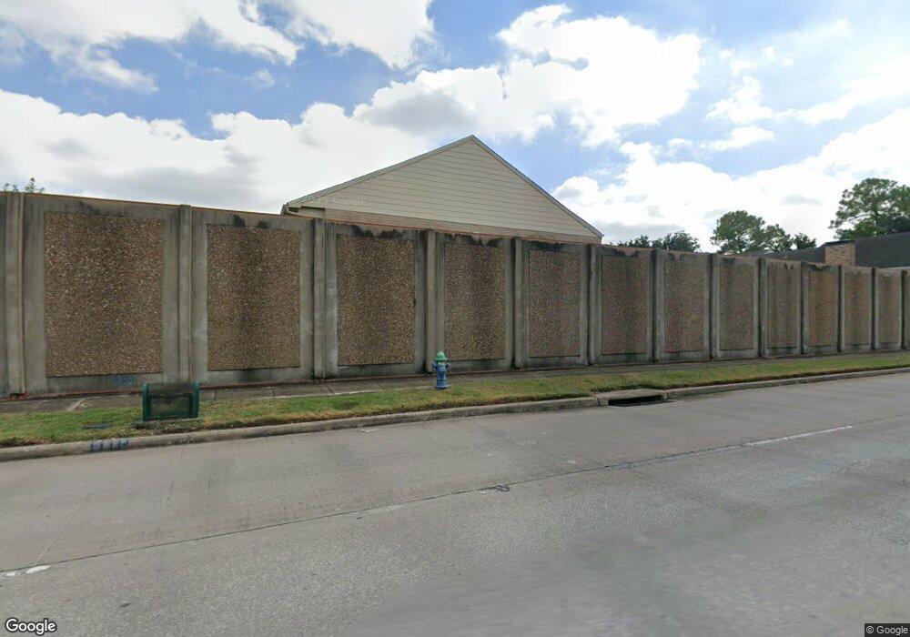 10400 Briar Forest Dr unit 8, Houston, TX 77042 - photo 1