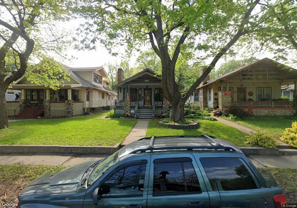 217 SW Edgewood Ave, Topeka, KS 66606 - photo 1