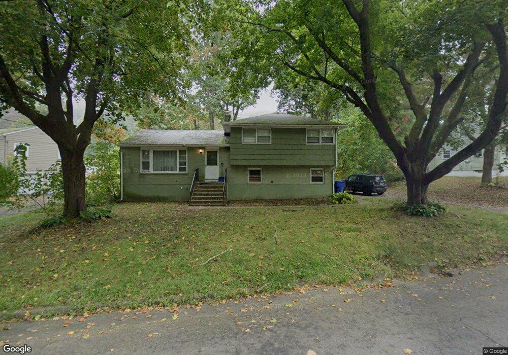 116 Bracewood Rd, Waterbury, CT 06706 - photo 1