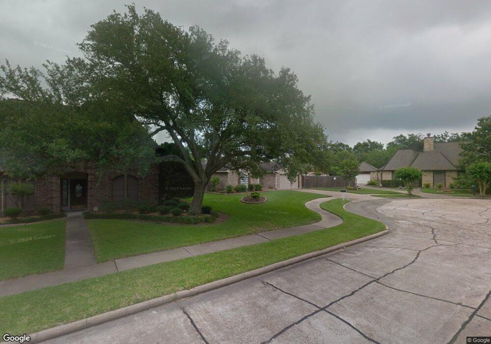 1410 Hampton Ct, Friendswood, TX 77546 - photo 1