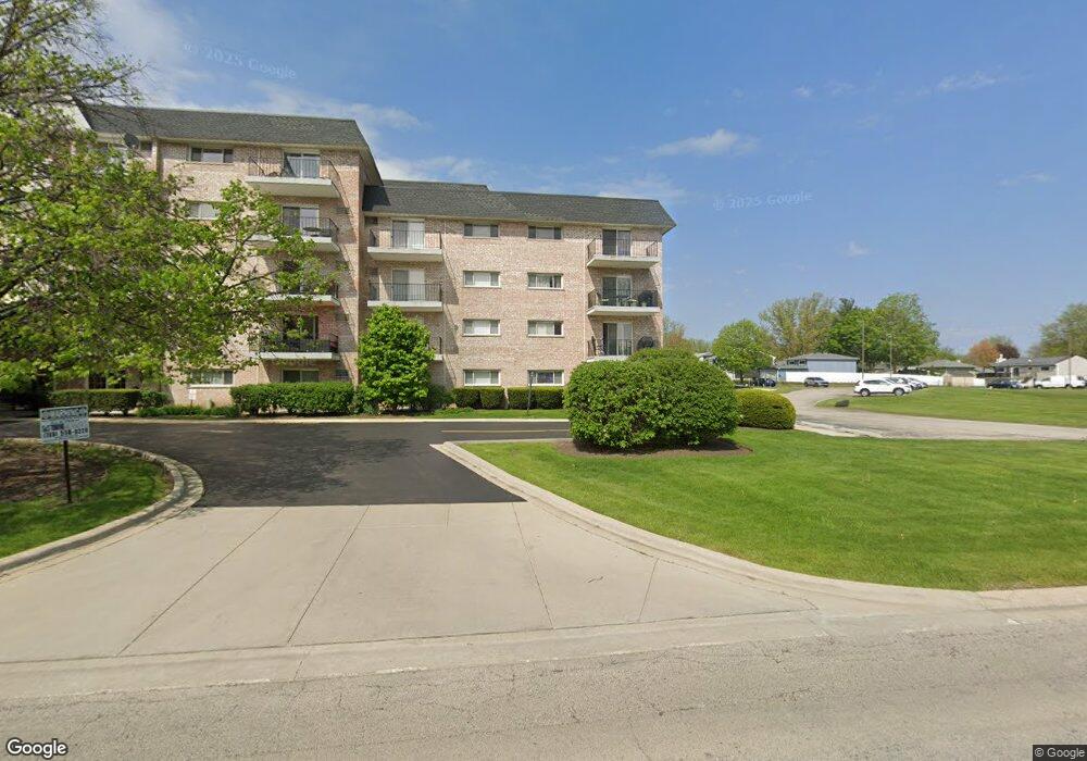 1000 S Lorraine Rd unit 312, Wheaton, IL 60189 - photo 1