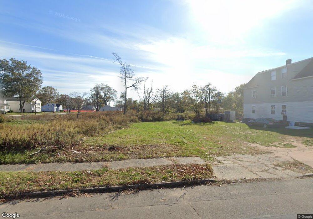 40 Blohm St, West Haven, CT 06516 - photo 1