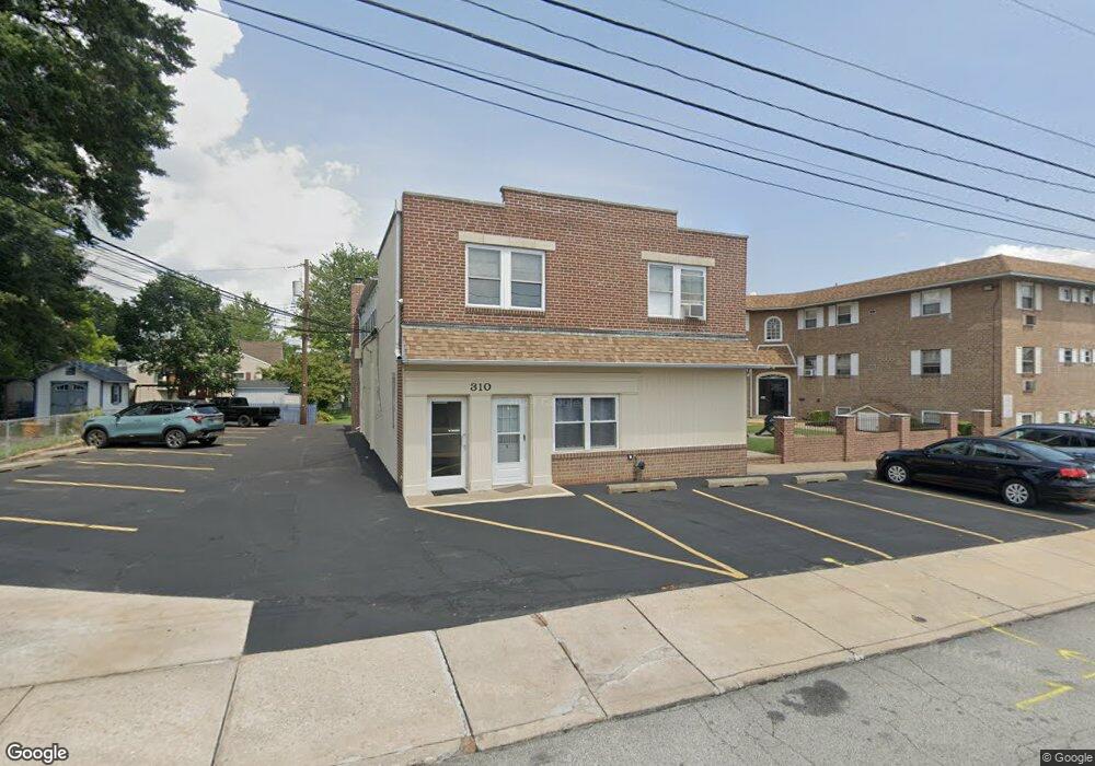 310 Rutledge Ave unit 5, Folsom, PA 19033 - photo 1