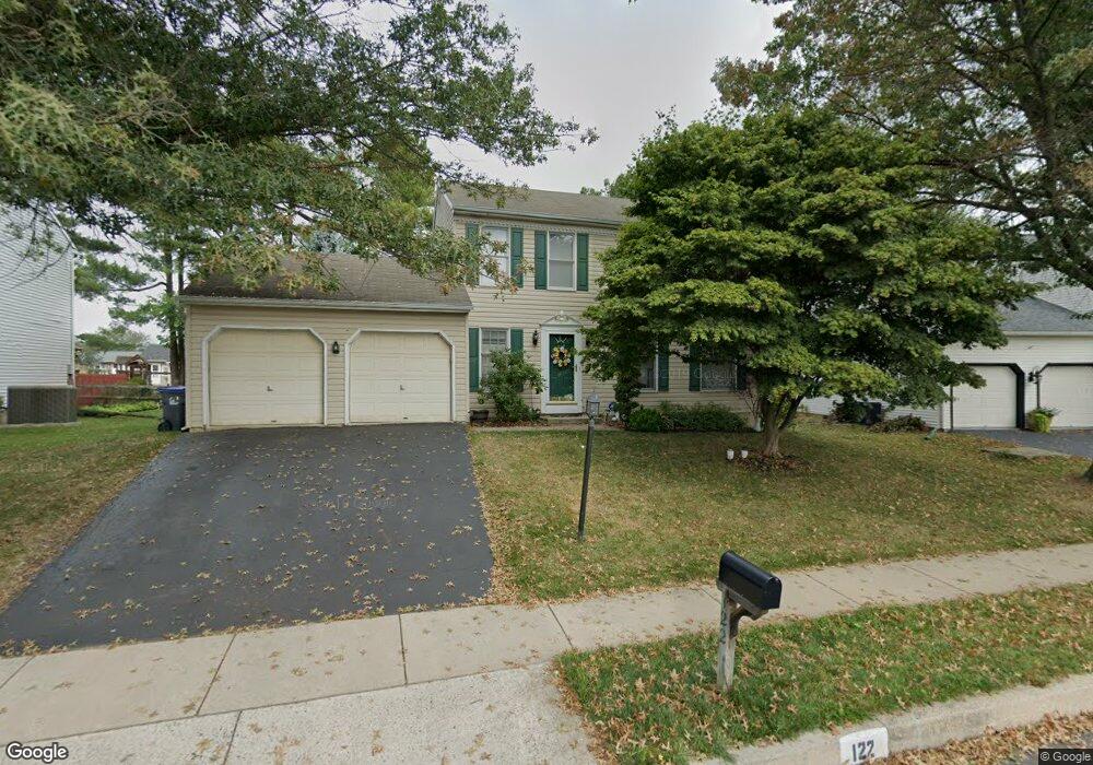 122 Abbey Dr, Royersford, PA 19468 - photo 1