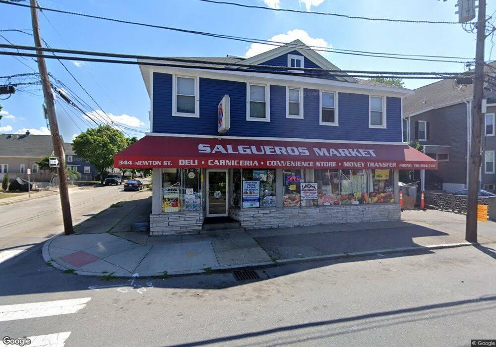 344 Newton St unit 348, Waltham, MA 02453 - photo 1