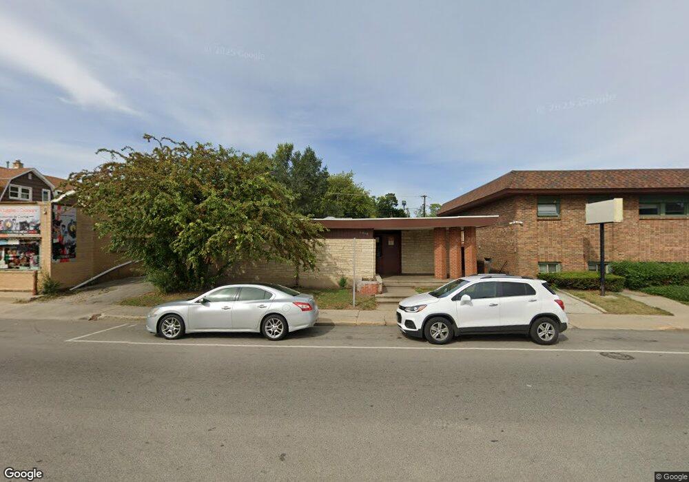 1810 Grand Ave, Waukegan, IL 60085 - photo 1