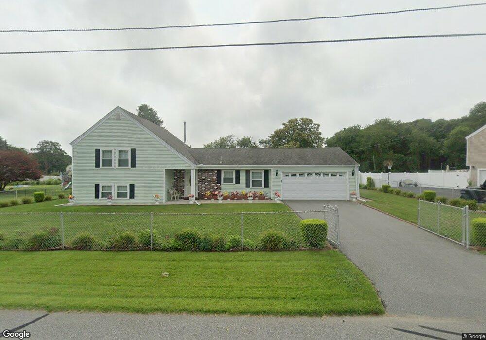 4 Ames Baker Way, South Dartmouth, MA 02748 - photo 1