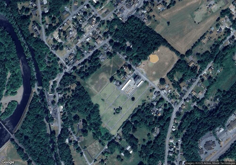 136 Franklin Rd, Lehighton, PA 18235 - photo 1