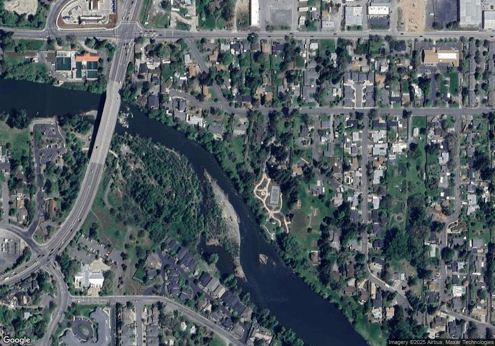 949 SE N St, Grants Pass, OR 97526 - photo 1