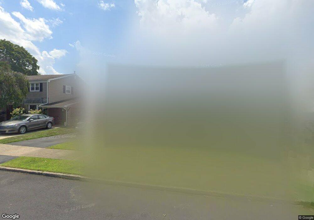 1529 Westwood Dr, Bethlehem, PA 18018 - photo 1