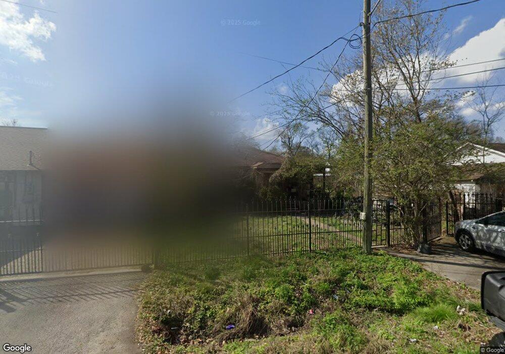 6411 Lloyd St, Houston, TX 77022 - photo 1