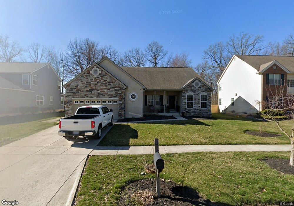 802 Wedgewood Dr, Marysville, OH 43040 - photo 1