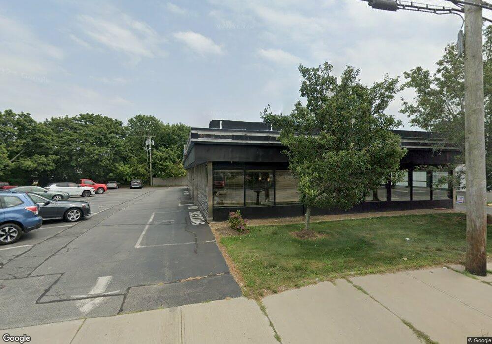 665 W Main Rd, Middletown, RI 02842 - photo 1