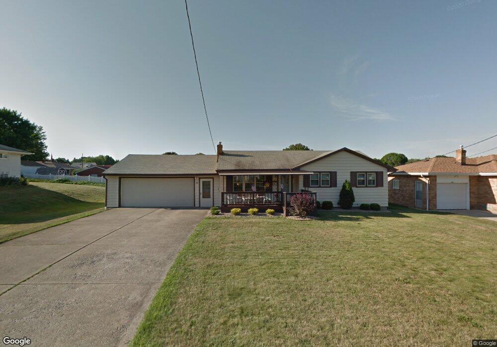 483 Como St, Struthers, OH 44471 - photo 1