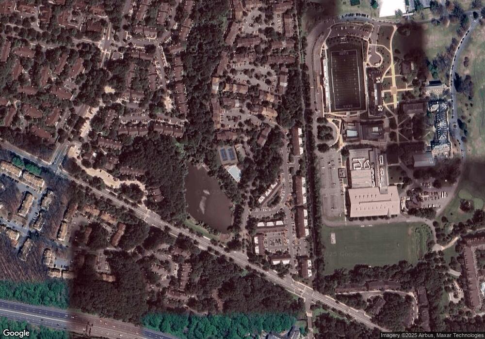 10700 Brewer House Rd, Rockville, MD 20852 - photo 1