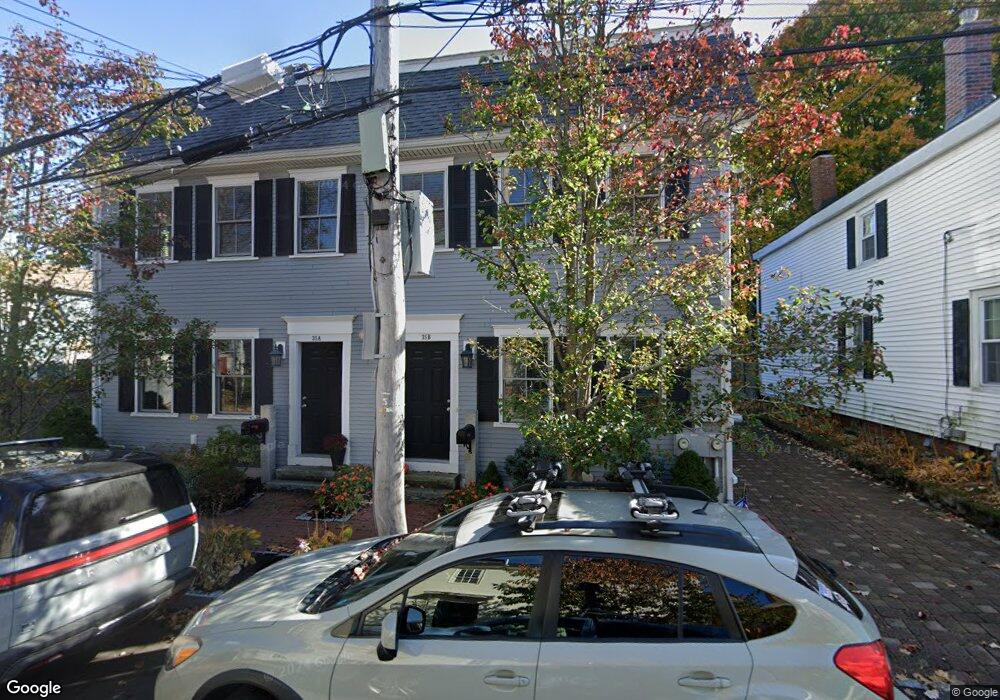 35 Boardman St, Newburyport, MA 01950 - photo 1