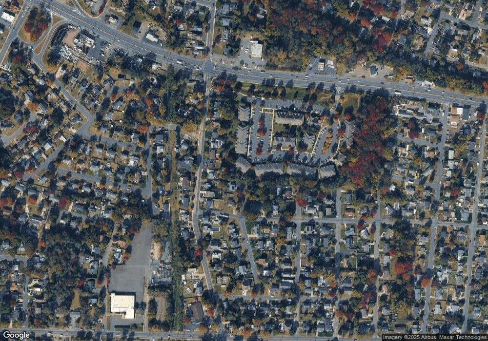 316 Wedgewood Cir, Belford, NJ 07718 - photo 1