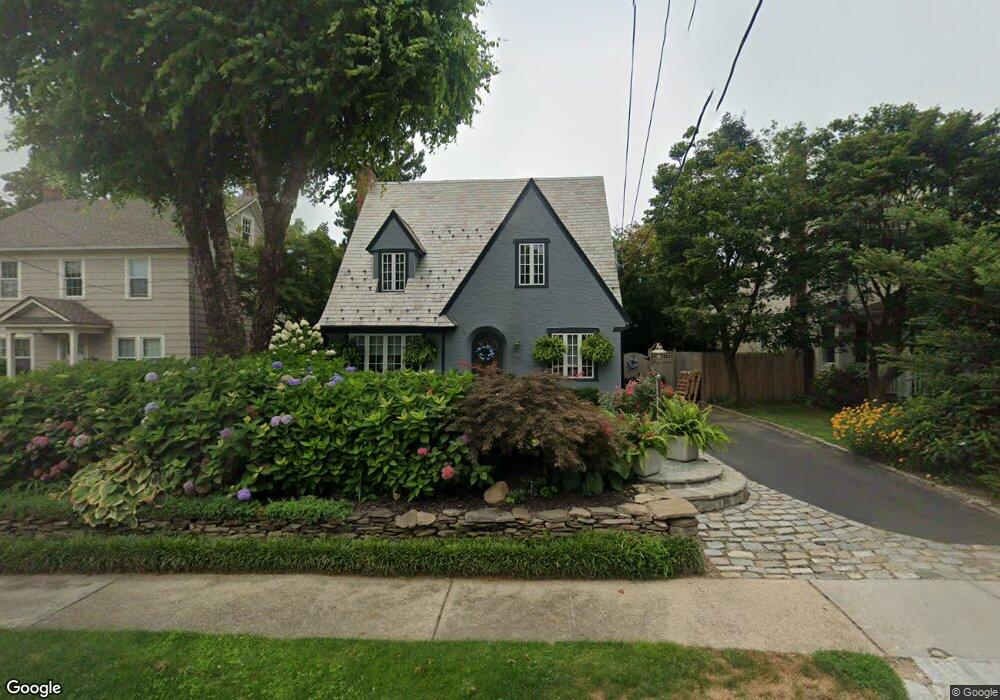 8 Trubee Place, Glen Cove, NY 11542 - photo 1