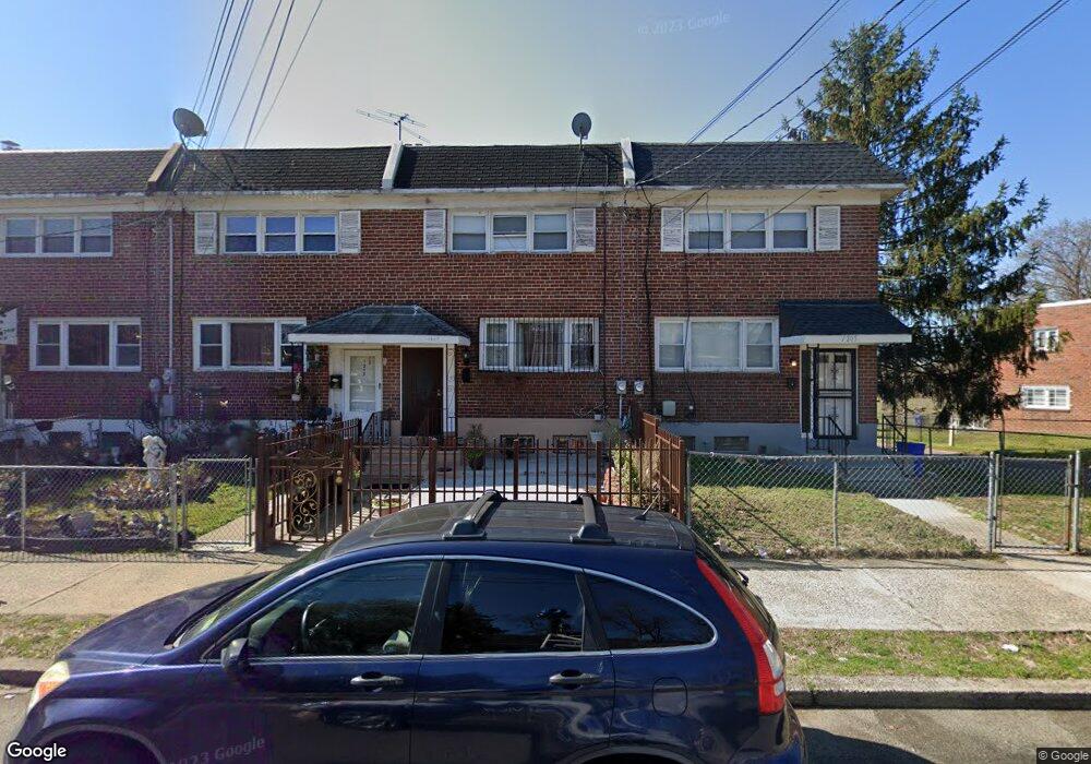 1207 Lakeshore Dr, Camden, NJ 08104 - photo 1