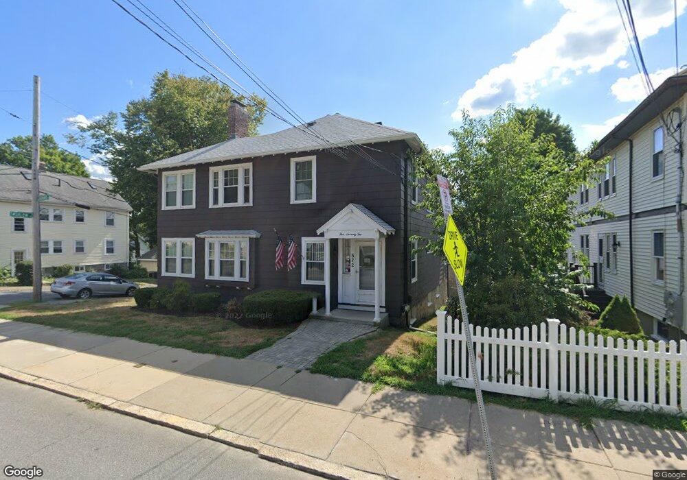 572 Lagrange St, West Roxbury, MA 02132 - photo 1