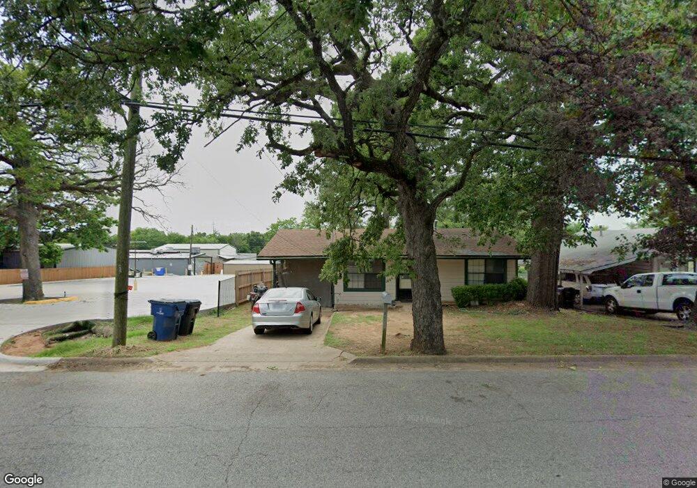 1022 W Bullock St, Denison, TX 75020 - photo 1