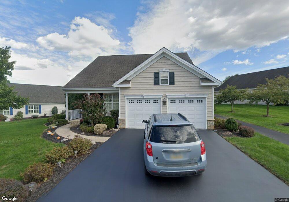 667 Hawthorne Ln, Mount Joy, PA 17552 - photo 1