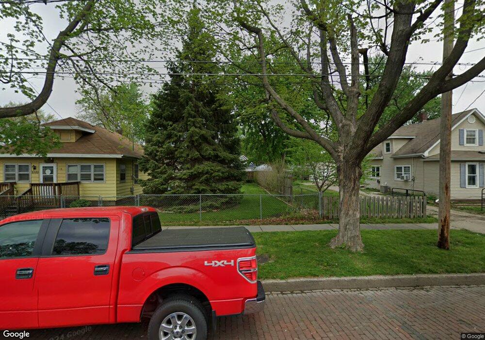 2322 Des Moines St, Des Moines, IA 50317 - photo 1
