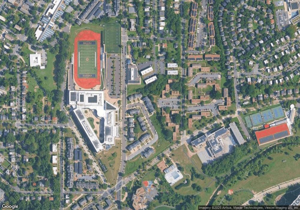 418 Woodcrest Dr SE unit 418B, Washington, DC 20032 - photo 1