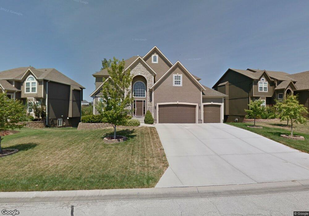 20802 W 58th St, Shawnee, KS 66218 - photo 1