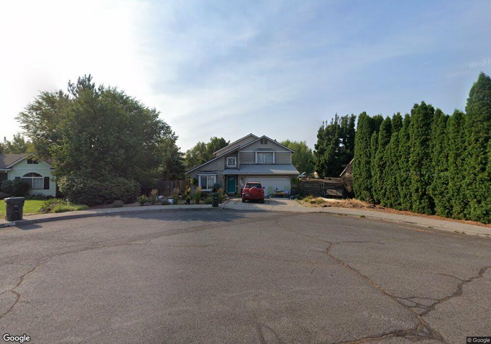 1987 NE Yellowstone Ln, Bend, OR 97701 - photo 1