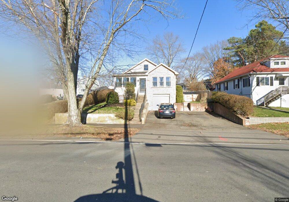 8 Elliott St, Danvers, MA 01923 - photo 1