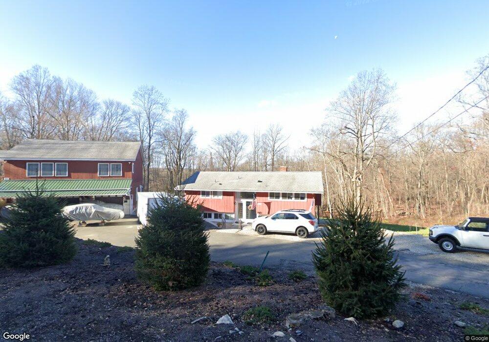 100 Taunton Hill Rd unit 2, Newtown, CT 06470 - photo 1