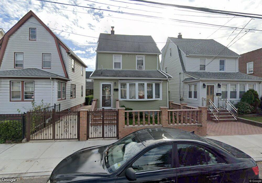 17636 Sunbury Rd, Jamaica, NY 11434 - photo 1