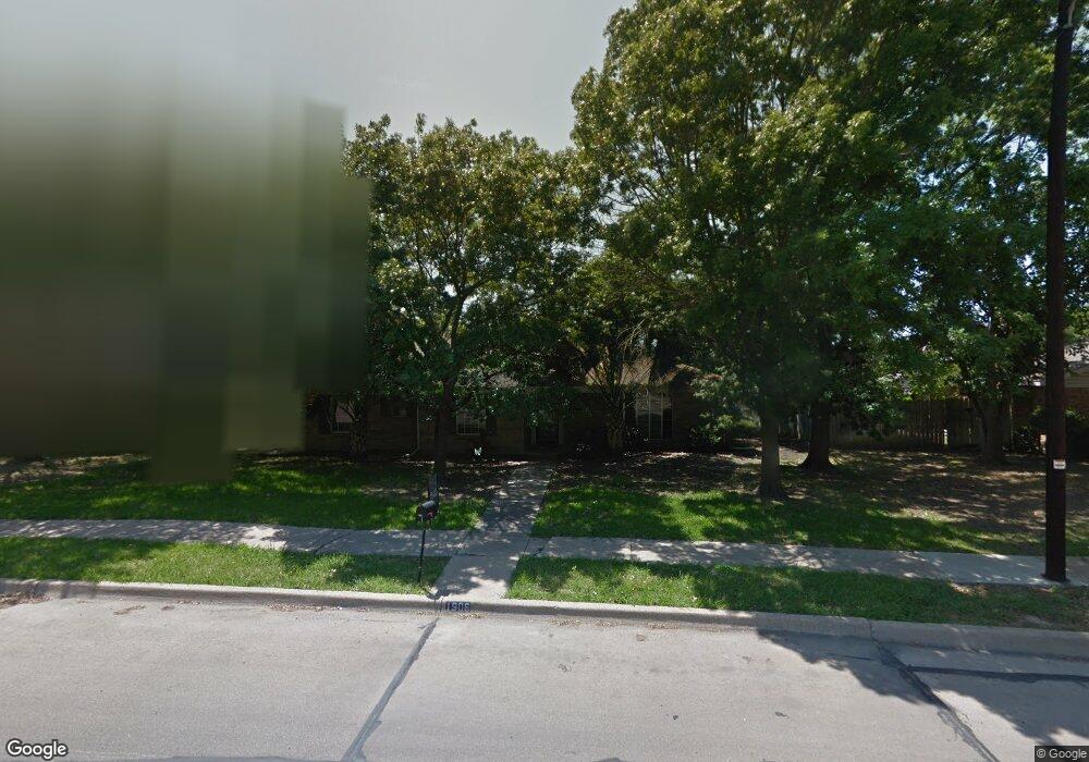 1906 Yorkstown Dr, Ennis, TX 75119 - photo 1