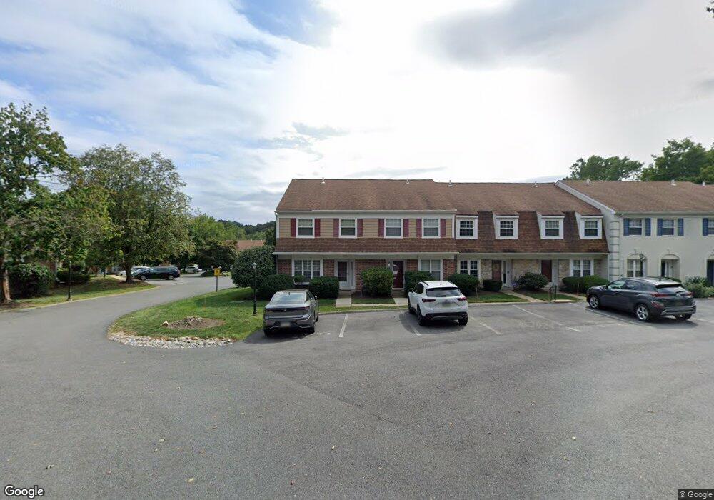 1372 Putnam Blvd unit 8, Wallingford, PA 19086 - photo 1