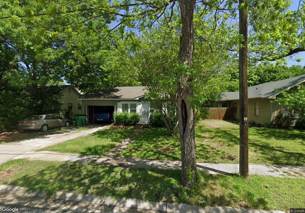 1605 E California St, Gainesville, TX 76240 - photo 1