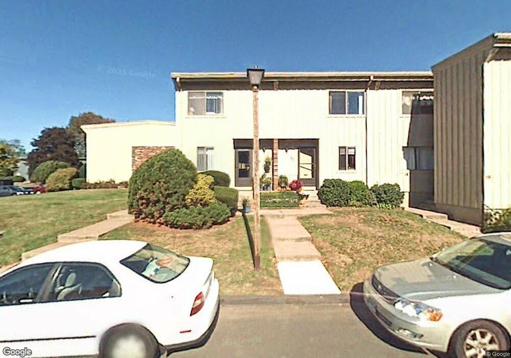 57 Webster Ct, Newington, CT 06111 - photo 1