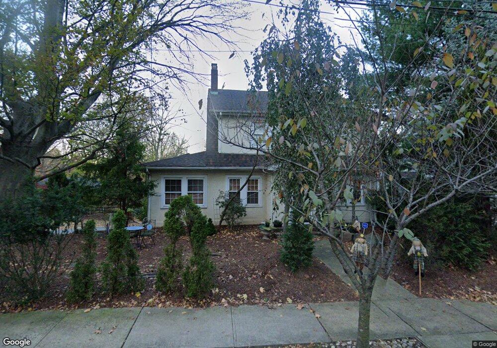 8 Paulin Blvd, Leonia, NJ 07605 - photo 1