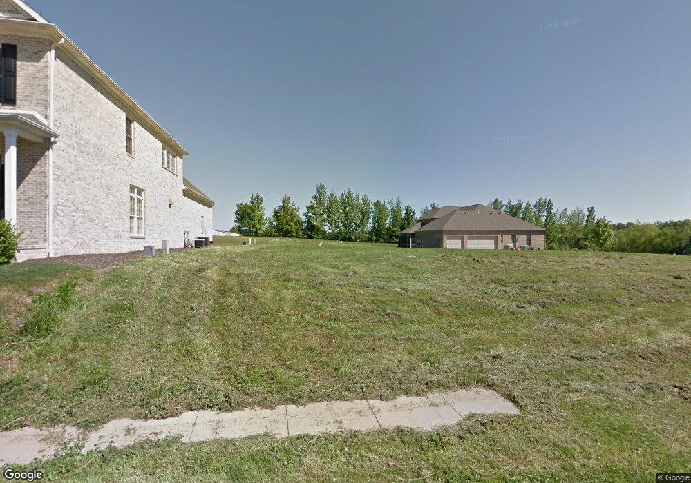 8071 Wyngate Cir, Newburgh, IN 47630 - photo 1