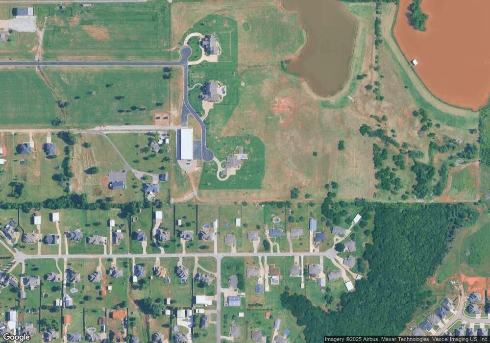 10940 Trinity Way, Moore, OK 73160 - photo 1