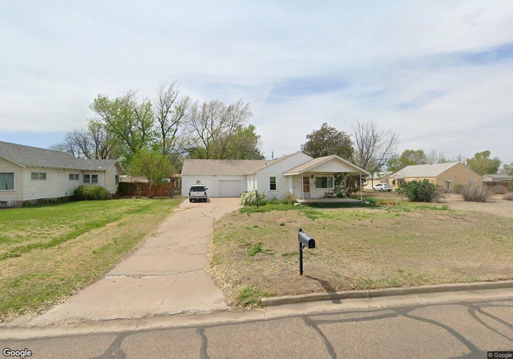 811 S Jefferson St, Hugoton, KS 67951 - photo 1